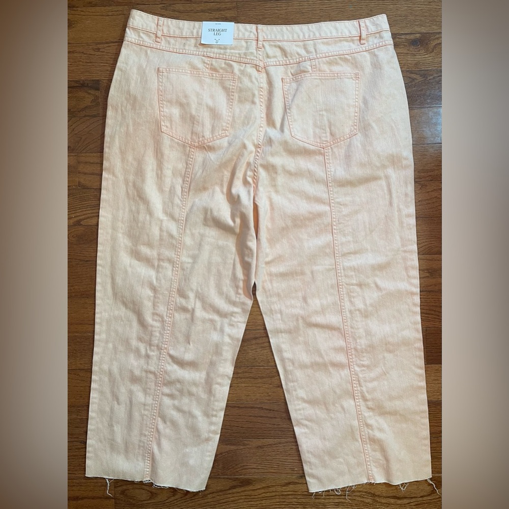 Peach Mid-Rise Straight Leg Raw Hem Jeans - Size 22 - Picture 3 of 4